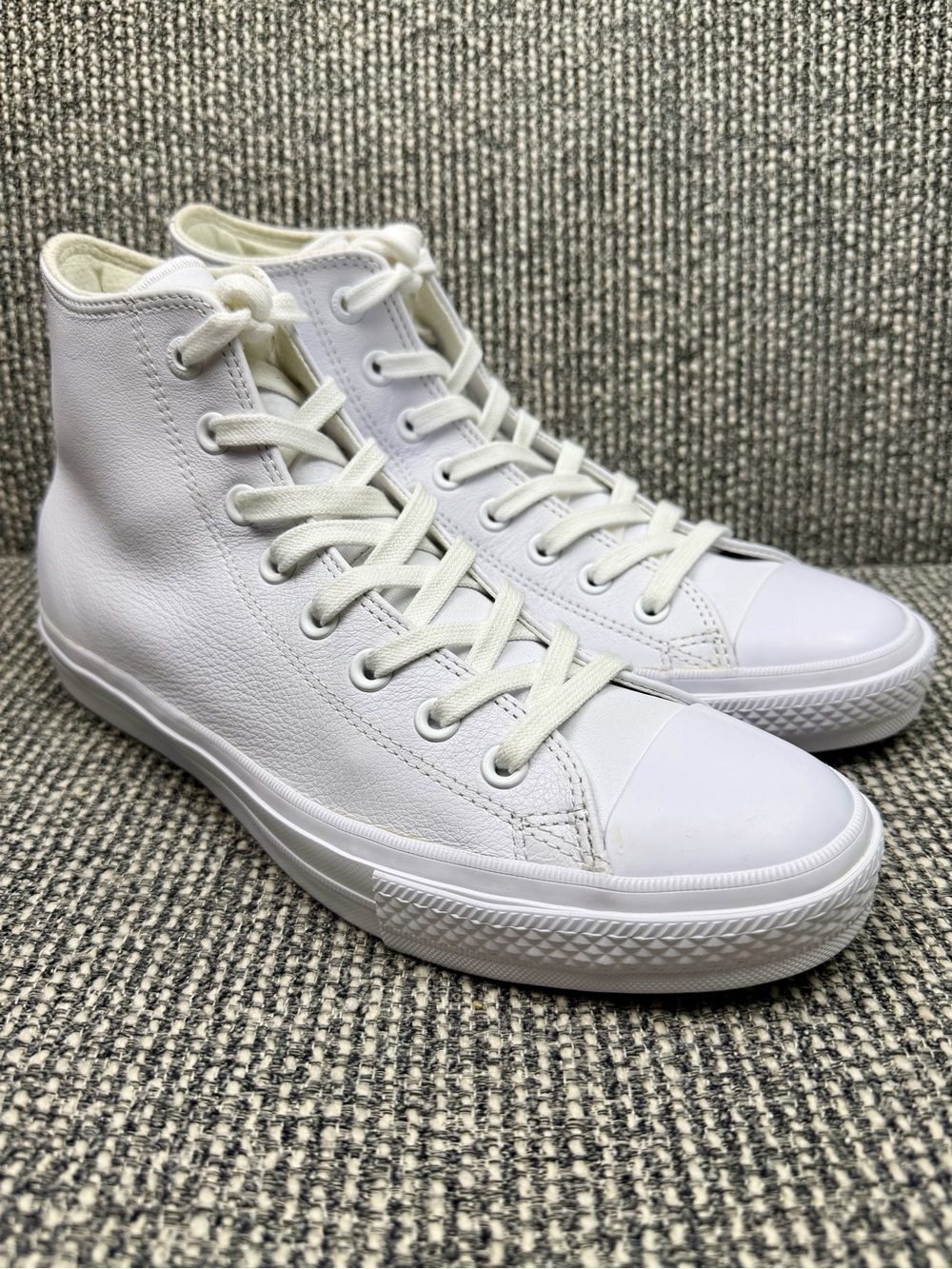 Converse Chuck Taylor II Leather High Top Sneakers White Mens 9.5 Womens 11.5